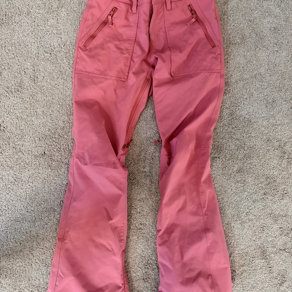 Like New! Burton Pink Ski/Snowboard Pants (Women’s Size Medium)